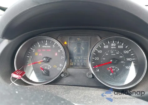 2015 Nissan Rogue Select S z USA, uszkodzony, nr VIN JN8AS5MV2FW256698